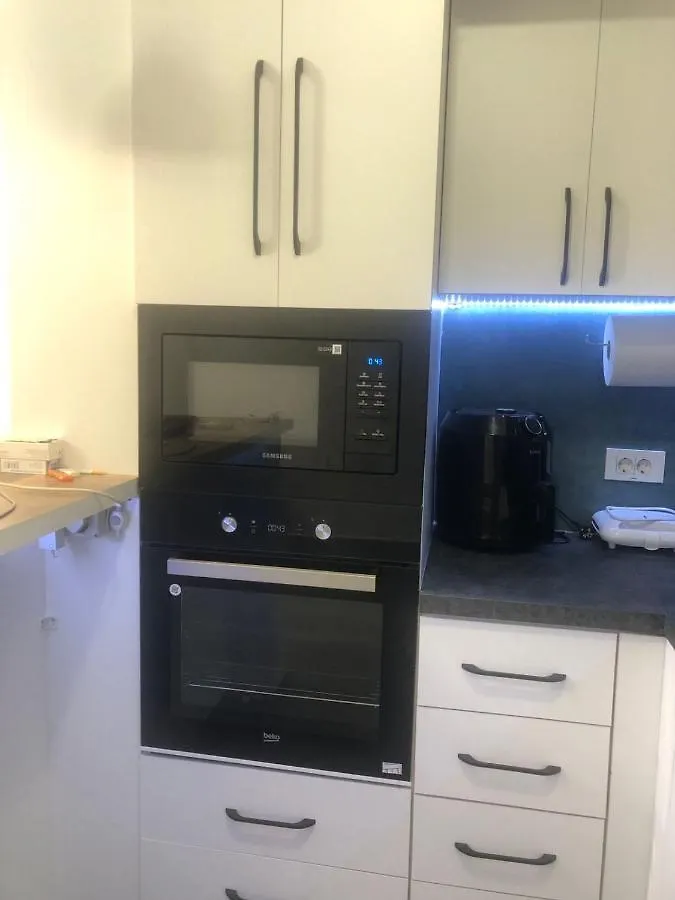 Smart Lugano Apartment Τίρανα